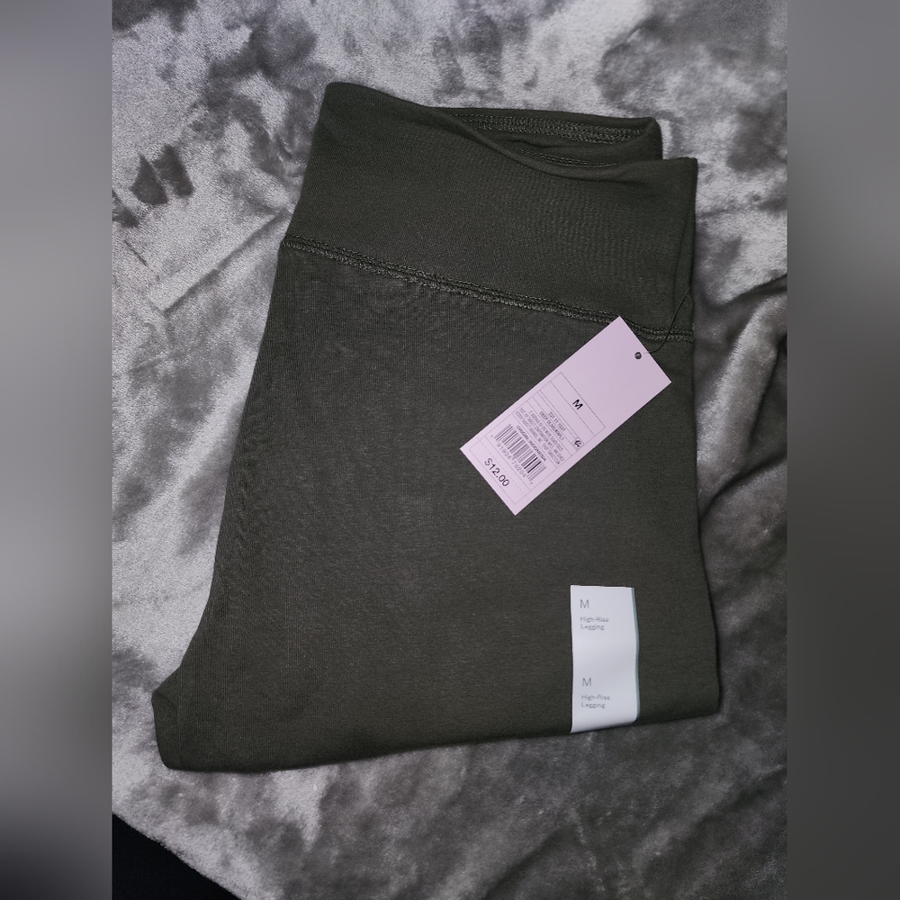 Wild Fable Size Medium Dark Olive High-Rise Leggings